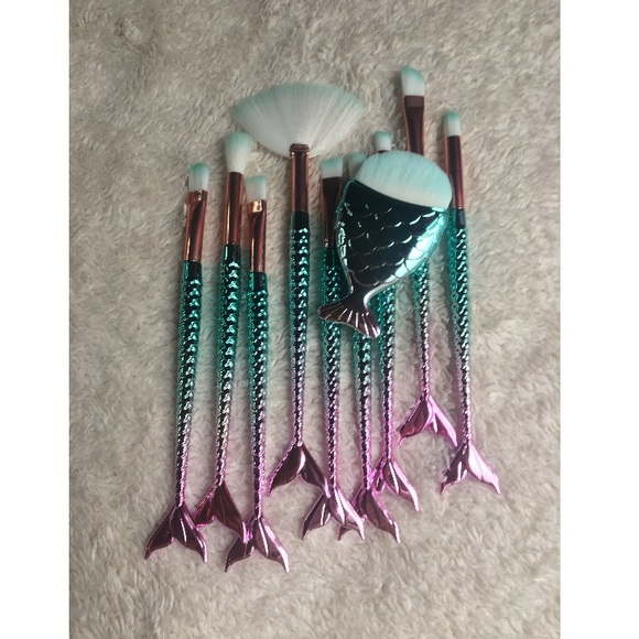 Brand New Mermaid Makeup Brush Set - Picture 3 of 7